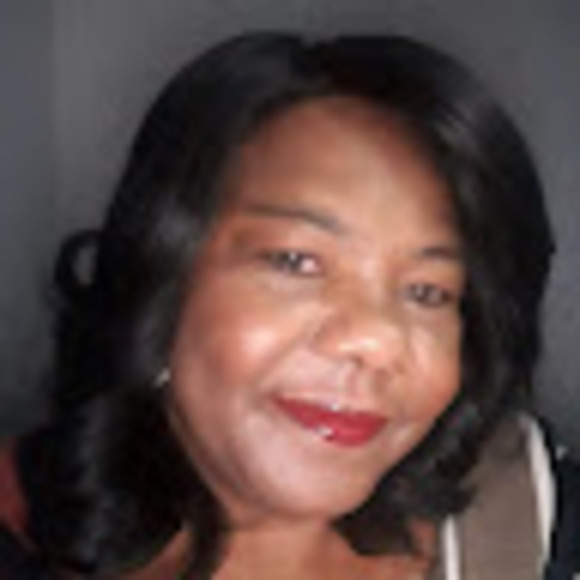 Meet your Posher, Shirley - Picture 1 of 1